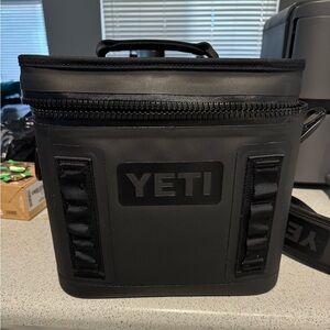 Yeti Hopper 8 soft side cooler